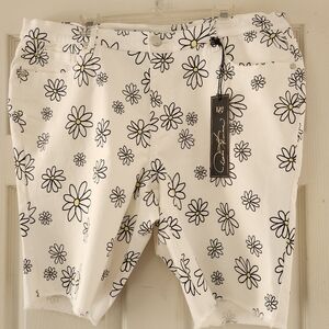 DG denim weight bermudas NWT